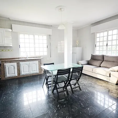 Da Pedra E Da Auga Apartamento Meis